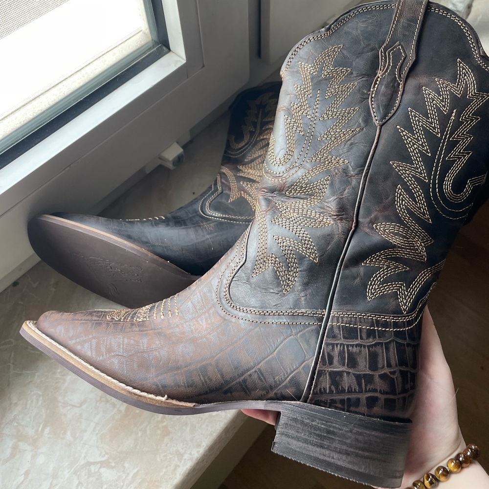 Dancing boots!